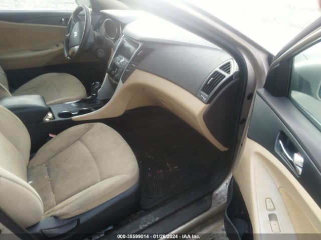 Photo 4 VIN: 5NPEB4AC2BH053921 - HYUNDAI SONATA 