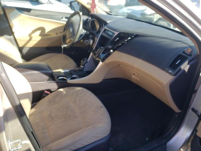 Photo 4 VIN: 5NPEB4AC2BH069083 - HYUNDAI SONATA GLS 