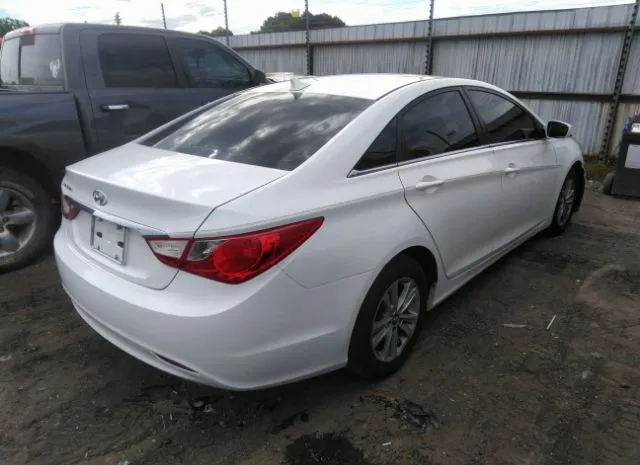 Photo 3 VIN: 5NPEB4AC2BH089012 - HYUNDAI SONATA 