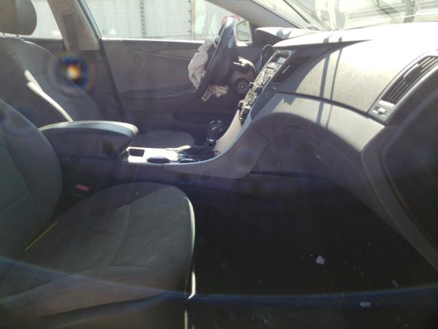 Photo 4 VIN: 5NPEB4AC2BH090578 - HYUNDAI SONATA GLS 