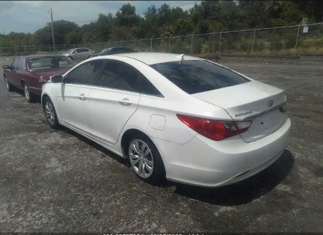 Photo 2 VIN: 5NPEB4AC2BH094162 - HYUNDAI SONATA 