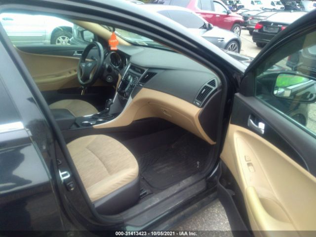 Photo 4 VIN: 5NPEB4AC2BH100770 - HYUNDAI SONATA 