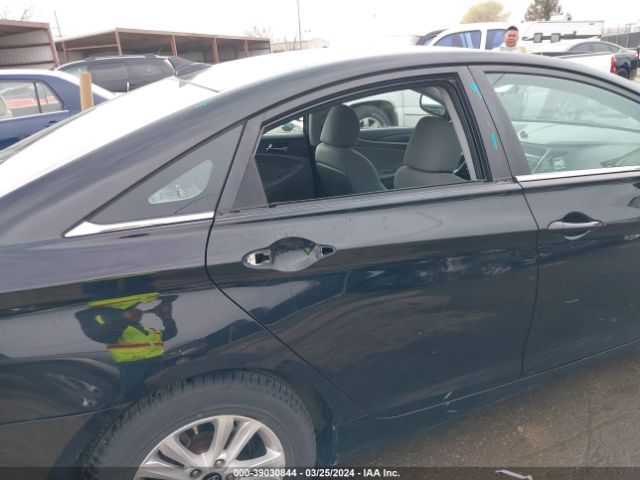 Photo 5 VIN: 5NPEB4AC2BH137656 - HYUNDAI SONATA 