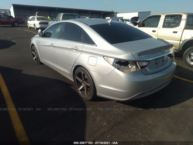 Photo 2 VIN: 5NPEB4AC2BH138063 - HYUNDAI SONATA 