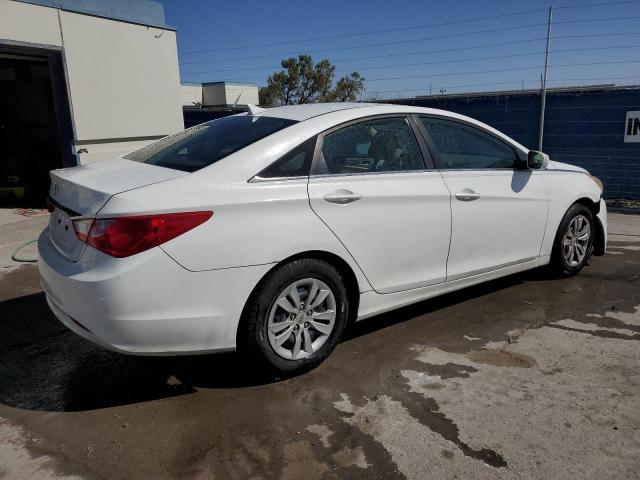 Photo 2 VIN: 5NPEB4AC2BH155946 - HYUNDAI SONATA 