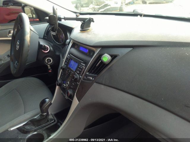 Photo 4 VIN: 5NPEB4AC2BH191538 - HYUNDAI SONATA 