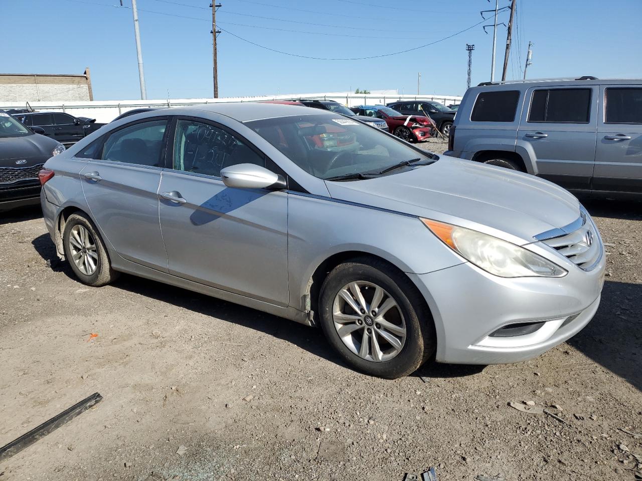 Photo 3 VIN: 5NPEB4AC2BH192480 - HYUNDAI SONATA 