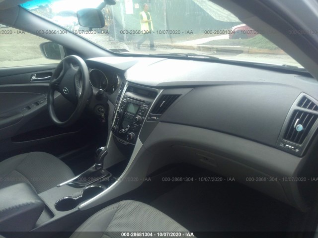 Photo 4 VIN: 5NPEB4AC2BH207267 - HYUNDAI SONATA 