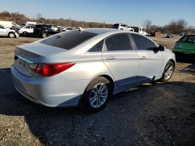 Photo 2 VIN: 5NPEB4AC2BH224277 - HYUNDAI SONATA GLS 