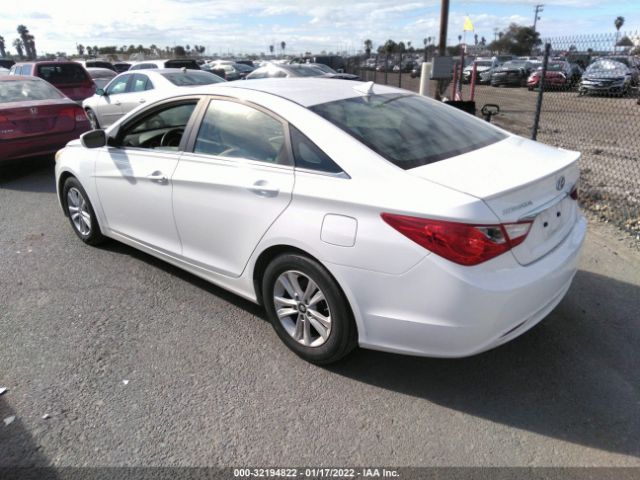 Photo 2 VIN: 5NPEB4AC2BH249471 - HYUNDAI SONATA 