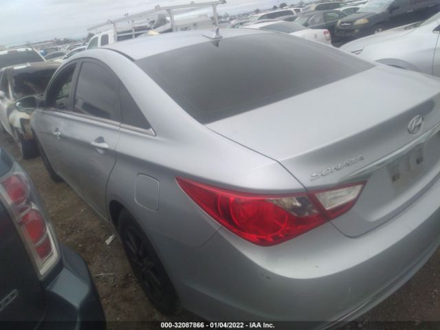 Photo 2 VIN: 5NPEB4AC2CH311713 - HYUNDAI SONATA 