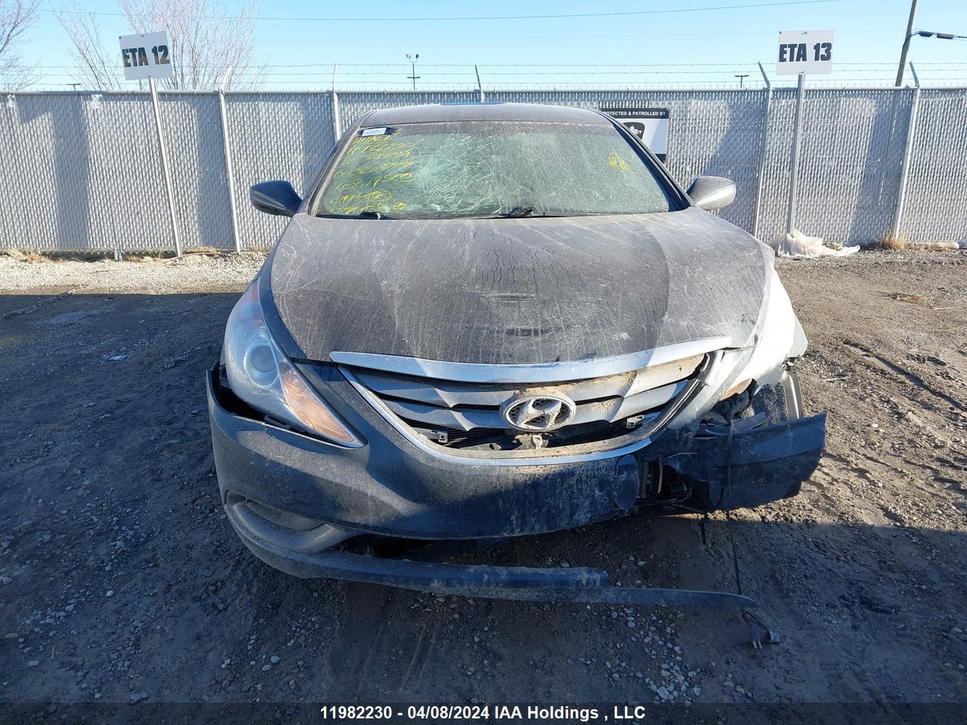 Photo 11 VIN: 5NPEB4AC2CH323599 - HYUNDAI SONATA 