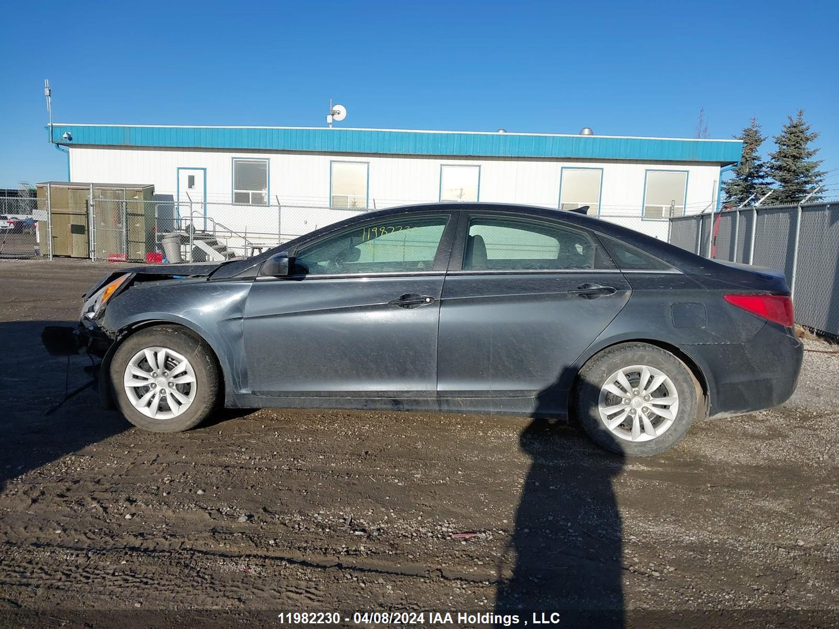 Photo 13 VIN: 5NPEB4AC2CH323599 - HYUNDAI SONATA 