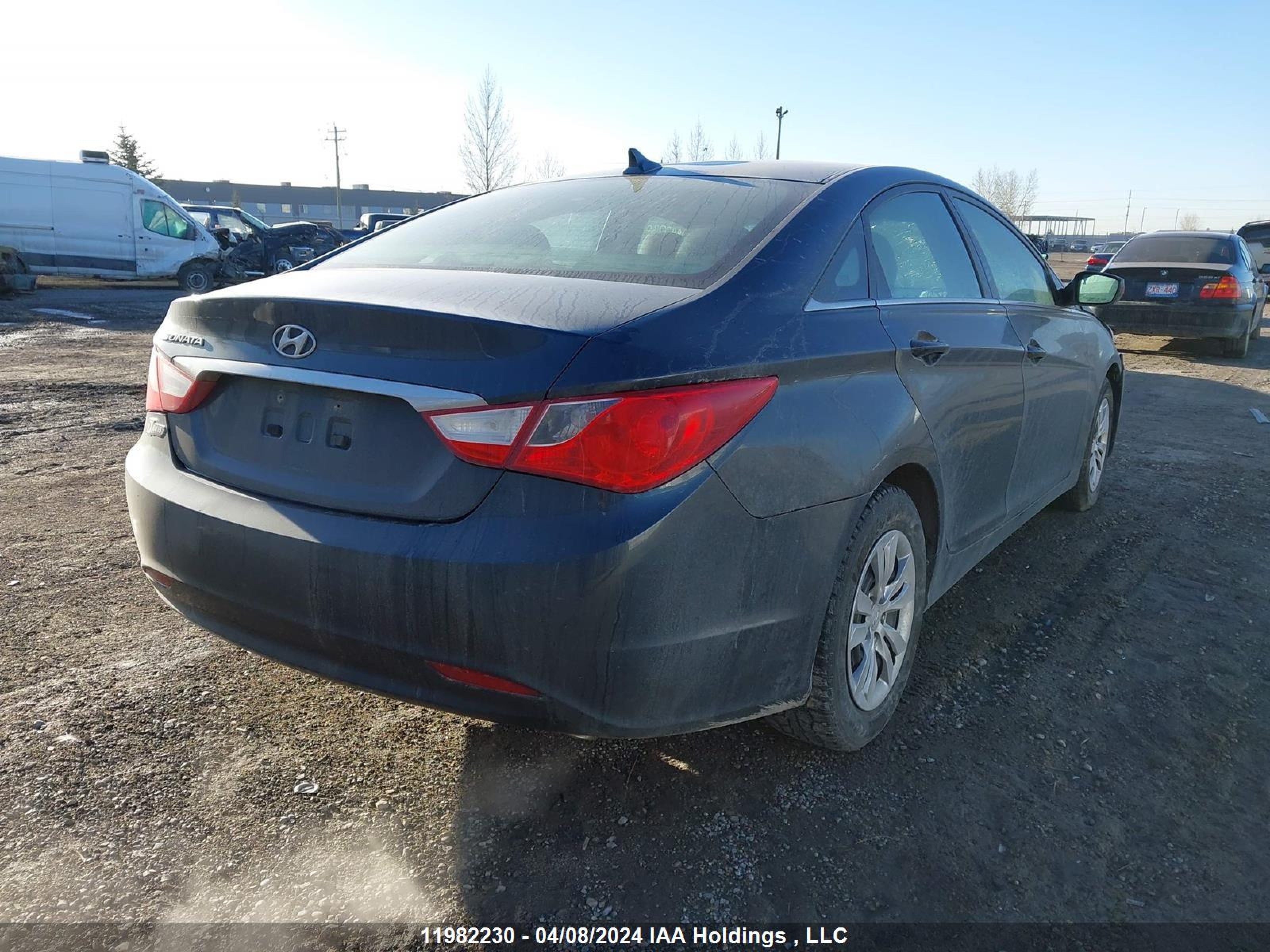 Photo 3 VIN: 5NPEB4AC2CH323599 - HYUNDAI SONATA 