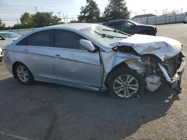 Photo 3 VIN: 5NPEB4AC2CH334473 - HYUNDAI SONATA GLS 