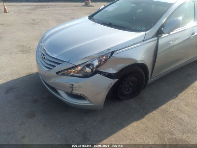 Photo 5 VIN: 5NPEB4AC2CH337258 - HYUNDAI SONATA 