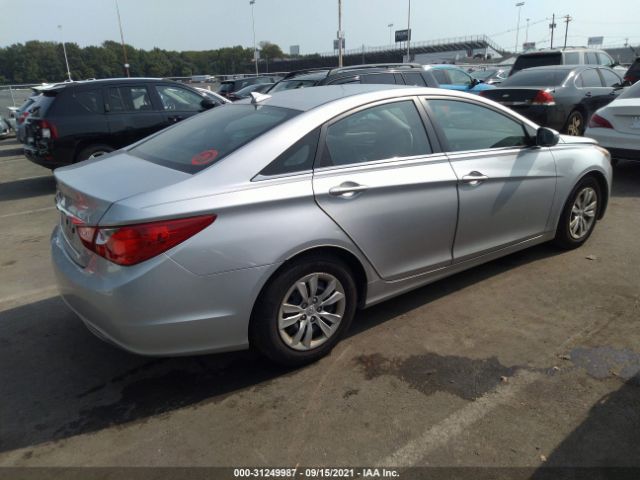 Photo 3 VIN: 5NPEB4AC2CH342248 - HYUNDAI SONATA 