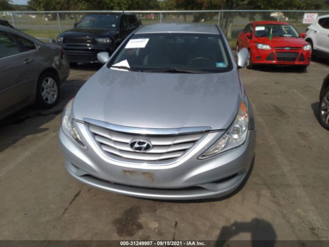 Photo 5 VIN: 5NPEB4AC2CH342248 - HYUNDAI SONATA 