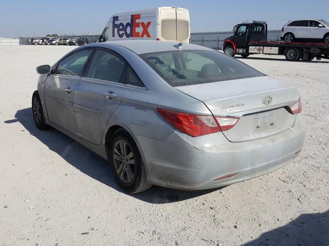 Photo 2 VIN: 5NPEB4AC2CH355937 - HYUNDAI SONATA GLS 