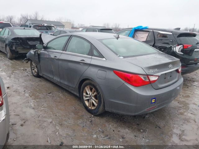 Photo 2 VIN: 5NPEB4AC2CH360393 - HYUNDAI SONATA 