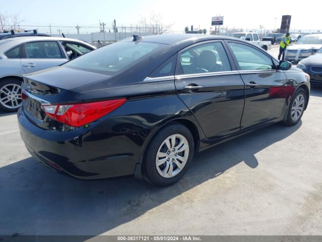 Photo 3 VIN: 5NPEB4AC2CH363682 - HYUNDAI SONATA GLS 