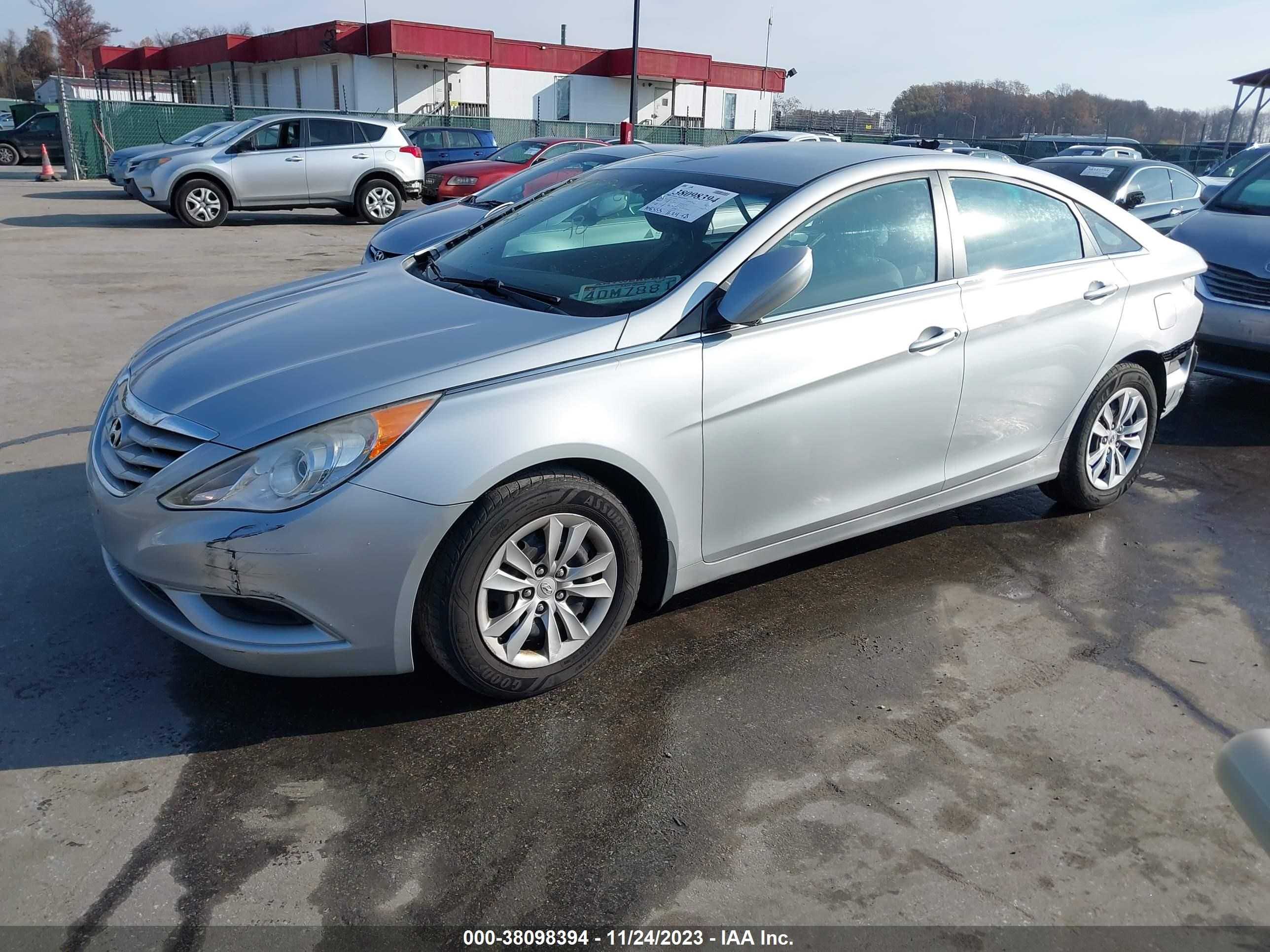 Photo 1 VIN: 5NPEB4AC2CH370230 - HYUNDAI SONATA 