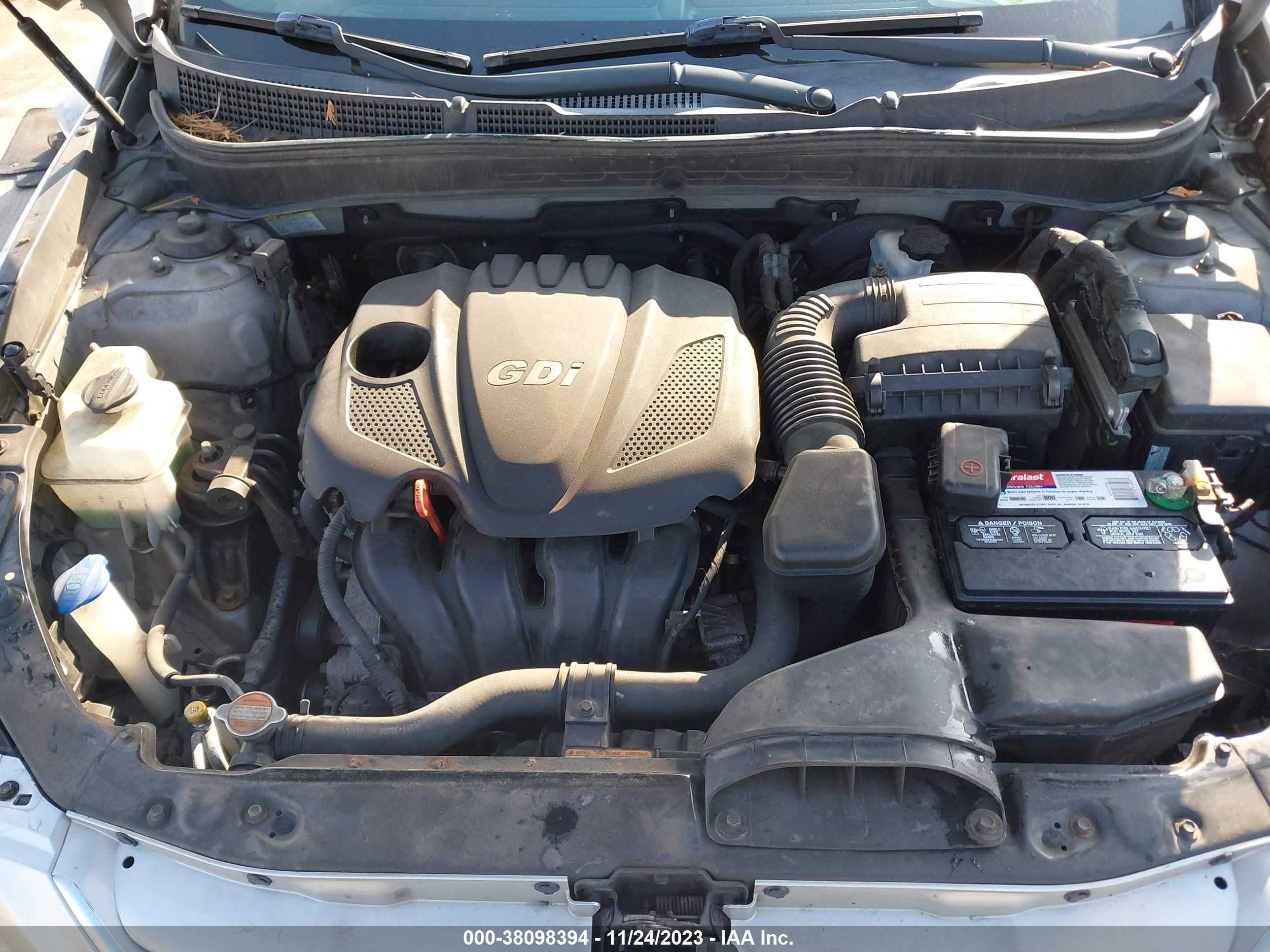 Photo 9 VIN: 5NPEB4AC2CH370230 - HYUNDAI SONATA 