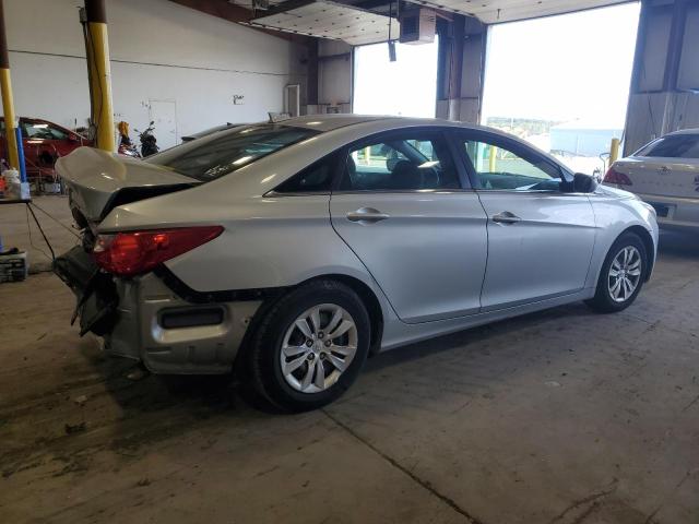 Photo 2 VIN: 5NPEB4AC2CH374939 - HYUNDAI SONATA GLS 