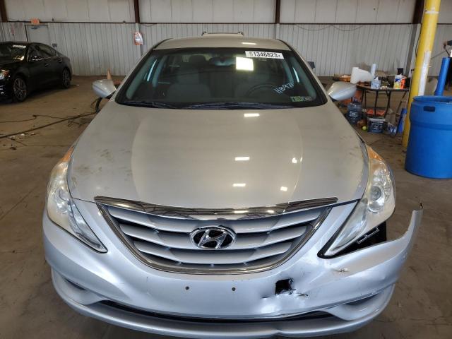 Photo 4 VIN: 5NPEB4AC2CH374939 - HYUNDAI SONATA GLS 