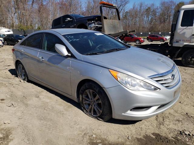 Photo 3 VIN: 5NPEB4AC2CH376402 - HYUNDAI SONATA GLS 