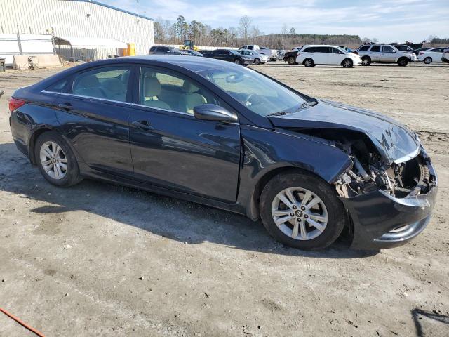 Photo 3 VIN: 5NPEB4AC2CH377677 - HYUNDAI SONATA GLS 