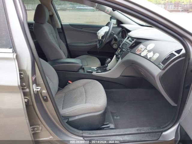 Photo 4 VIN: 5NPEB4AC2CH378781 - HYUNDAI SONATA 