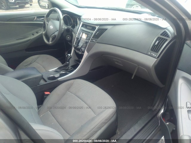 Photo 4 VIN: 5NPEB4AC2CH379123 - HYUNDAI SONATA 