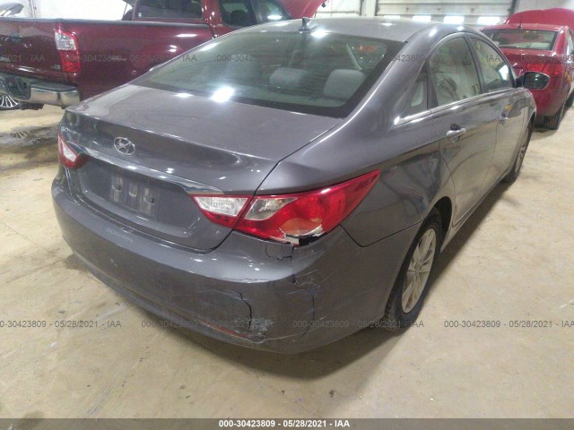 Photo 5 VIN: 5NPEB4AC2CH384273 - HYUNDAI SONATA 