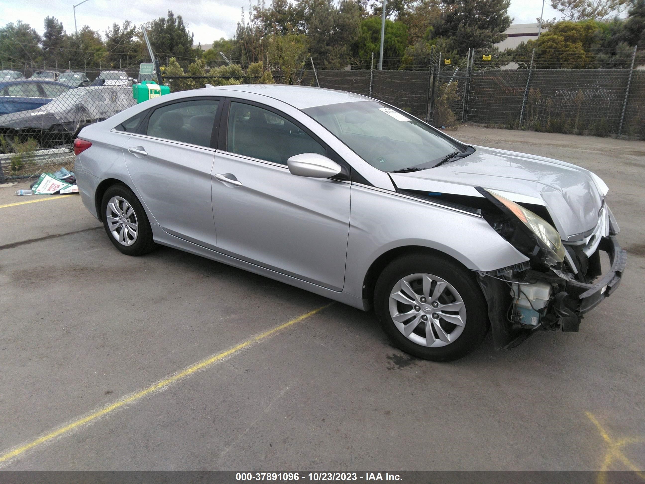 Photo 0 VIN: 5NPEB4AC2CH400150 - HYUNDAI SONATA 