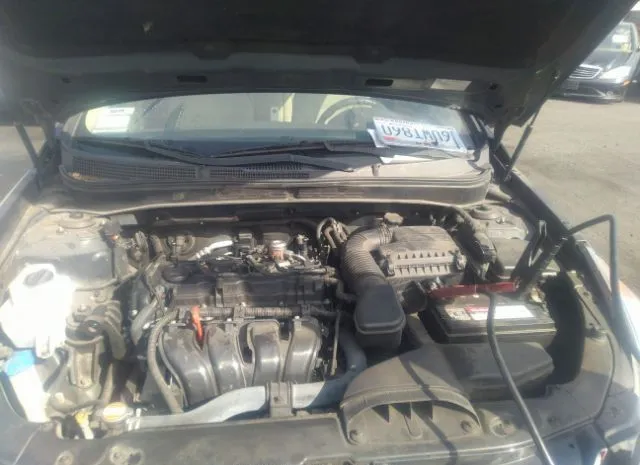 Photo 9 VIN: 5NPEB4AC2CH409270 - HYUNDAI SONATA 