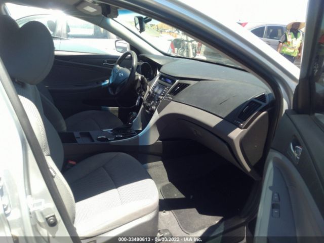 Photo 4 VIN: 5NPEB4AC2CH409964 - HYUNDAI SONATA 