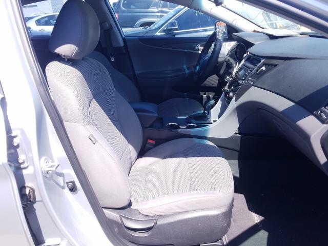 Photo 4 VIN: 5NPEB4AC2CH419166 - HYUNDAI SONATA GLS 