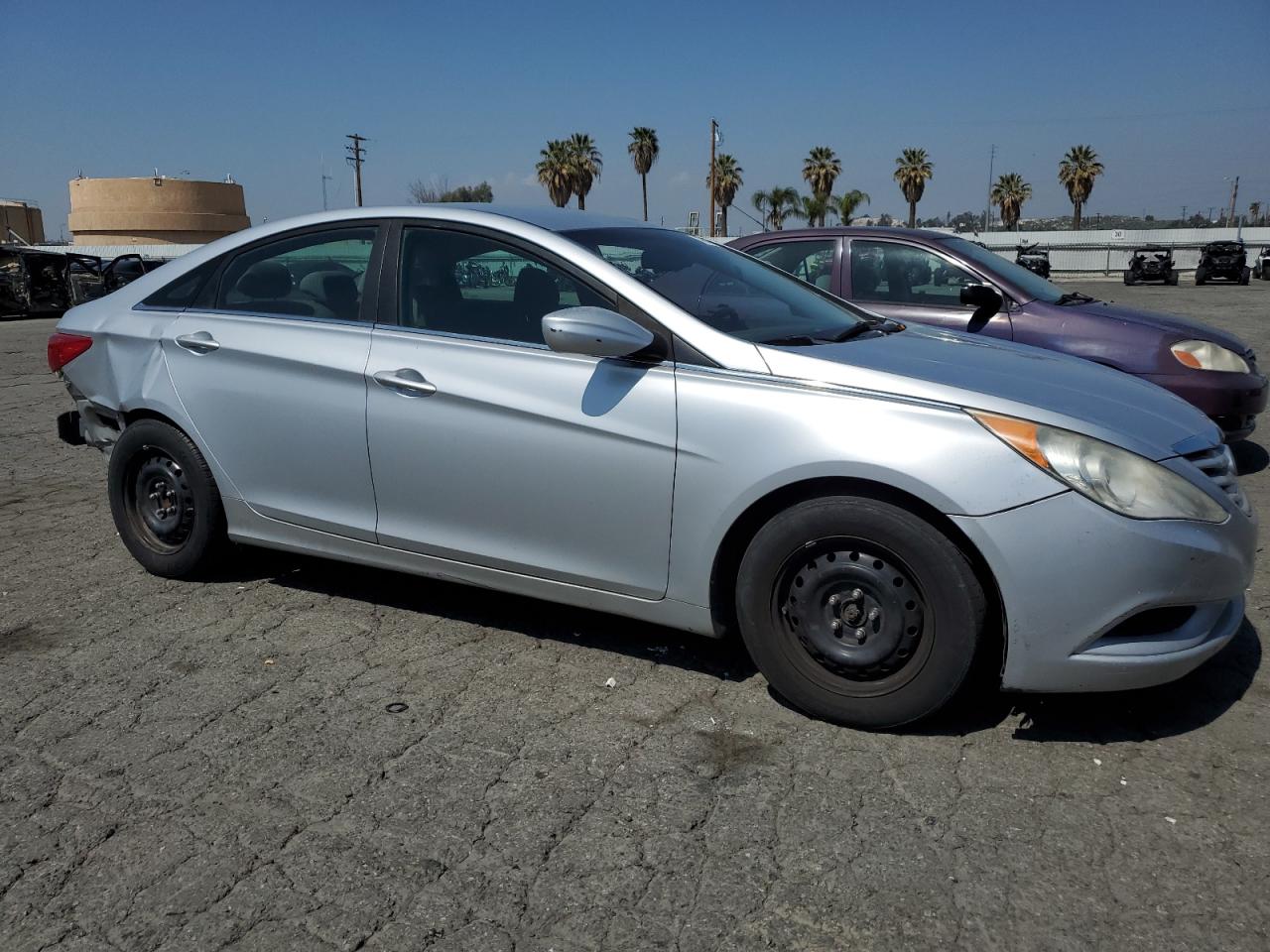 Photo 3 VIN: 5NPEB4AC2CH428742 - HYUNDAI SONATA 