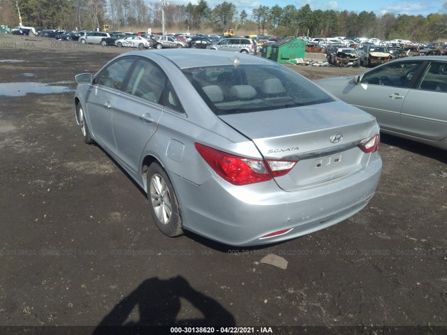 Photo 2 VIN: 5NPEB4AC2CH437120 - HYUNDAI SONATA 