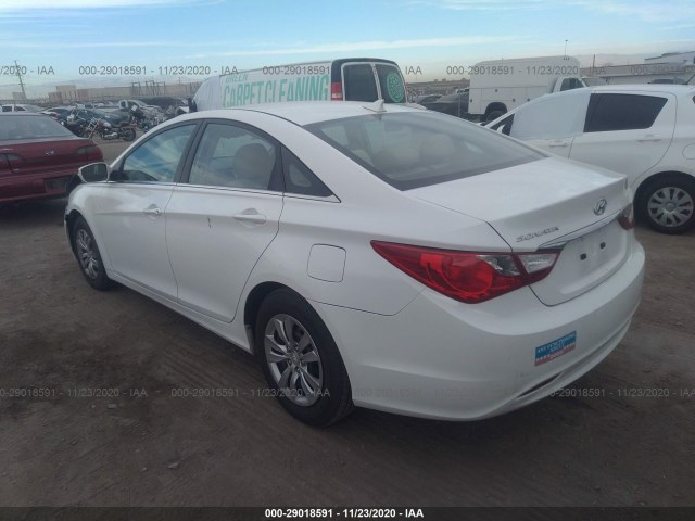 Photo 2 VIN: 5NPEB4AC2CH452314 - HYUNDAI SONATA 