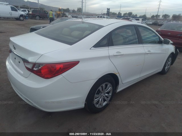 Photo 3 VIN: 5NPEB4AC2CH452314 - HYUNDAI SONATA 