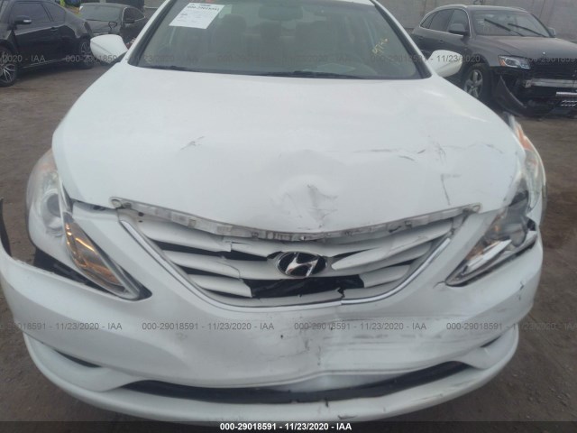 Photo 5 VIN: 5NPEB4AC2CH452314 - HYUNDAI SONATA 