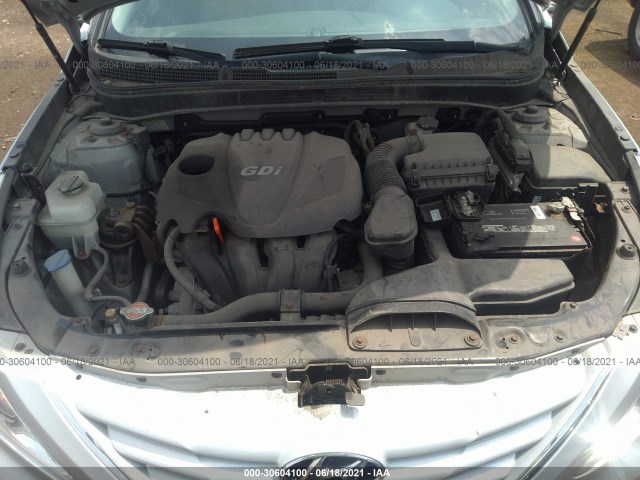 Photo 9 VIN: 5NPEB4AC2CH469677 - HYUNDAI SONATA 