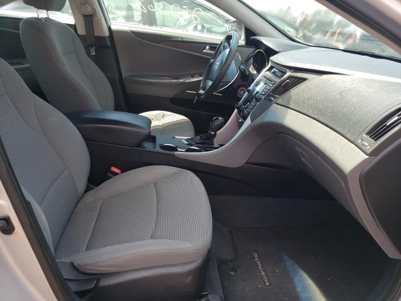 Photo 4 VIN: 5NPEB4AC2CH473518 - HYUNDAI SONATA GLS 