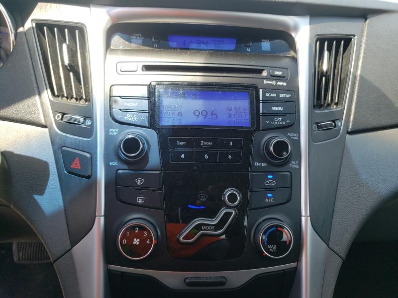 Photo 8 VIN: 5NPEB4AC2CH473518 - HYUNDAI SONATA GLS 