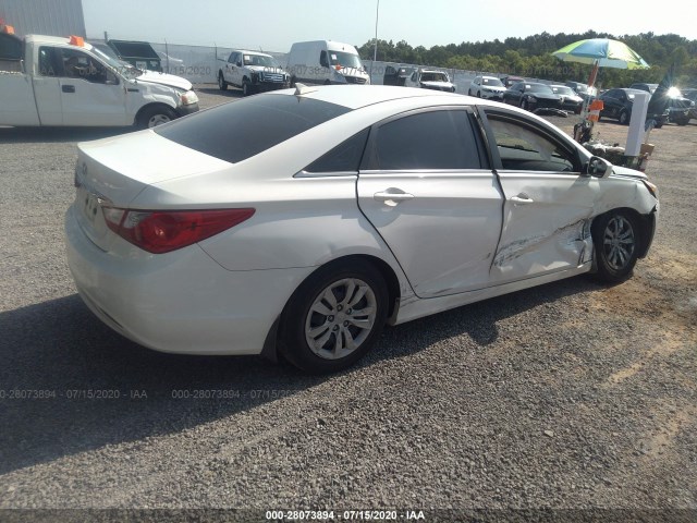 Photo 3 VIN: 5NPEB4AC2CH487175 - HYUNDAI SONATA 