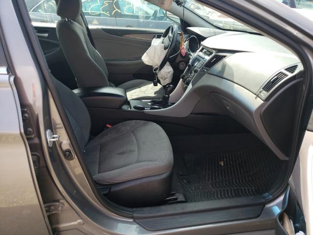 Photo 4 VIN: 5NPEB4AC2CH487712 - HYUNDAI SONATA GLS 
