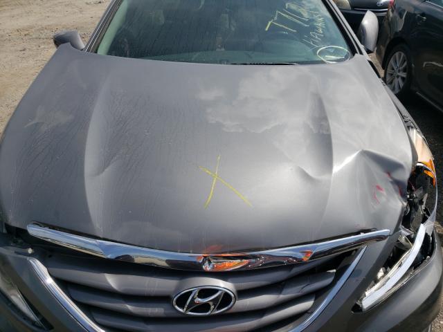 Photo 6 VIN: 5NPEB4AC2CH487712 - HYUNDAI SONATA GLS 