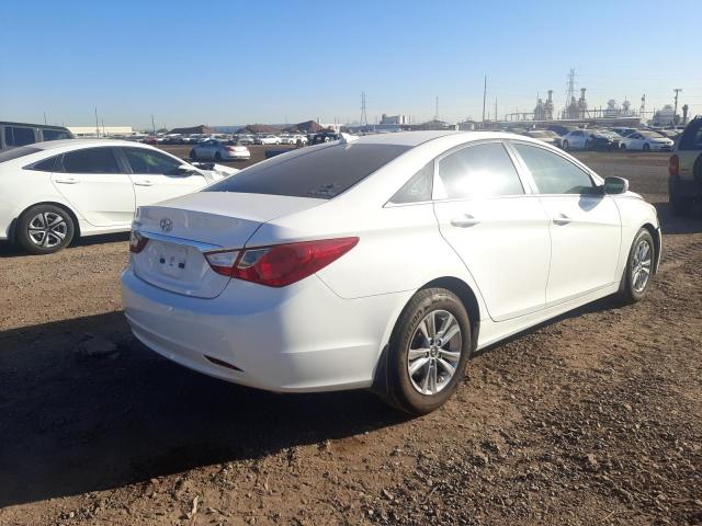 Photo 3 VIN: 5NPEB4AC2CH495373 - HYUNDAI SONATA GLS 